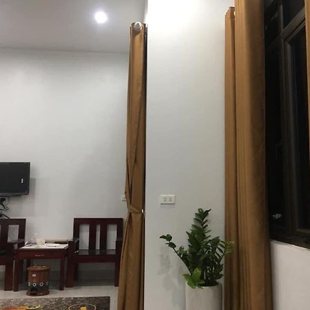 Nha Nghi Cu Ti Panzió Ban Cong Na Kültér fotó