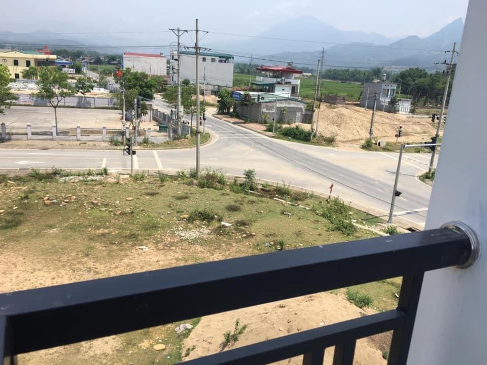 Nha Nghi Cu Ti Panzió Ban Cong Na Kültér fotó
