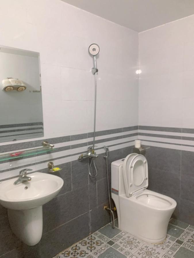 Nha Nghi Cu Ti Panzió Ban Cong Na Kültér fotó